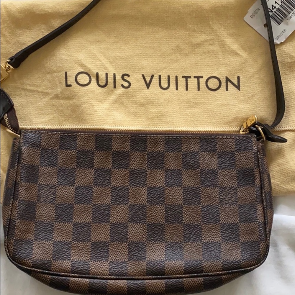 Pochette Accessoires in Damier Ebene